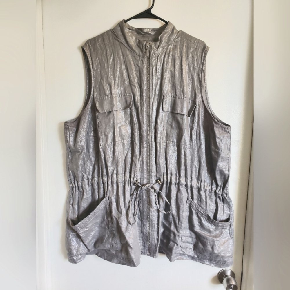 Zip up vest